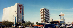 Dunes Hotel, Las vegas (Flickr: Roadsidepictures)